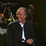 Julio Iglesias, Daddy Yankee y Anuel AA entre los afectados por fraude en YouTube