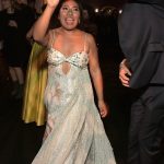 Yalitza Aparicio bailando cumbia