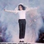 Michael Jackson será llevado a juicio por presunto abuso sexual