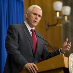 Pence ofrece un respaldo total al uso de máscaras y al distanciamiento social