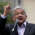 Presidente mexicano dice que usar una máscara para combatir la pandemia no está “científicamente probado”