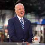 Joe Biden se compromete a elegir compañera de carrera en las elecciones de 2020