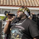 Sech realizó concierto acústico con YouTube