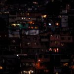 Venezolanos se empiezan a preparar para futuros apagones