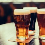 ¿Cuántas cervezas hay que beber para ser alcohólico?