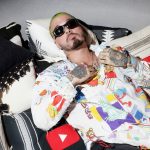 J Balvin presume su six pack