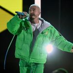 J Balvin compartió un adelanto de su canción Rojo