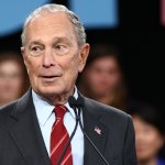 Mike Bloomberg tuvo que disculparse con las personas transgénero