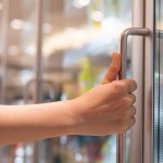Refrigerador solar ayuda a los empresarios africanos que viven fuera de la red