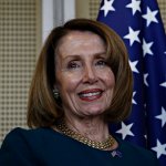 Nancy Pelosi llama comentarios de secretaria de educación sobre las escuelas un “abandono del deber”