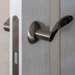 Por qué la debes acompañar hasta la puerta de su casa