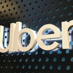 Ordenan a conductores usar máscaras faciales y Uber dice que se las enviará 