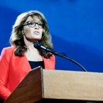 “No te dejes poner bozal”: Sarah Palin comparte con Kamala Harris las lecciones que aprendió en 2008