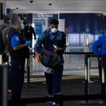 TSA registró el cuarto día consecutivo de más de un millón de revisiones en los aeropuertos de EE.UU.