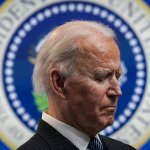 Biden se dispone a frenar los nuevos arrendamientos de petróleo y gas en tierras federales, según una fuente