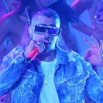 Bad Bunny cacheteó a luchador profesional