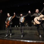 Los Tigres del Norte siguen al pendiente de sus paisanos, son los eternos voceros de los migrantes