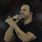 Luis Fonsi continúa expandiendo sus horizontes