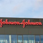 Johnson & Johnson busca unir fuerzas con sus competidores