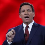 Gobernador de Florida firma la ley de protección de la responsabilidad civil de Covid-19