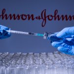 Un problema de calidad en la planta de Johnson & Johnson podría arruinar millones de dosis de vacunas