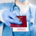 “Vacaciones de vacunación”: Viajeros internacionales reservan viajes a Estados Unidos para vacunarse 