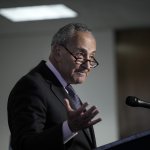 Schumer dijo que el Senado terminará hoy el proyecto de ley sobre China, que retrasó la votación de la comisión clave