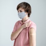 ¿Los adolescentes corren el riesgo de quedarse estériles si se vacunan contra el virus? 