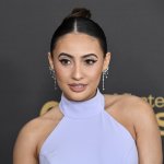 La actriz de ‘Grown-ish’ Francia Raisa está feliz con la evolución cultural en Hollywood