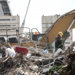 El número de muertos en el derrumbe del edificio de apartamentos de Surfside se eleva a 60