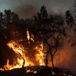 Las alertas de bandera roja hacen temer más incendios forestales en el Oeste