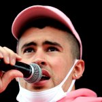 Fanático de Bad Bunny compra accidentalmente boletos para un concierto por $10,000