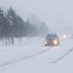 La primera tormenta de la temporada golpea el oeste de EE.UU. con fuertes nevadas y vientos huracanados