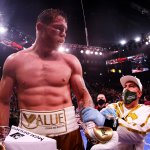 Canelo Álvarez se coronó campeón de peso supermediano