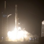 Un cohete de SpaceX lleva regalos de Navidad y suministros a los astronautas de la ISS