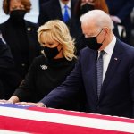 Biden recuerda a Dole como “un gigante de nuestra historia”