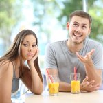 Actitudes de un hombre que muestran que no serás feliz con él