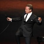 Exempleada de Luis Miguel revela que “El Sol” no permite que sus empleados lo vean a la cara