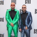 Wisin y Yandel ayudaron a fanático en pleno concierto