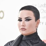 Demi Lovato y Propeller se unen para recaudar donaciones para los refugiados ucranianos