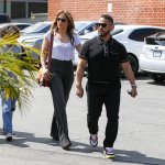 Benny Medina Recibe A Jennifer López Y Sus Hijos En Un Yate En Nápoles, Italia