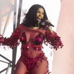 Cardi B tuvo una discusión en Twitter con The Shade Room