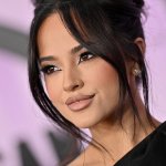 Becky G reveló como se prepara una Michelada