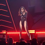 Anitta se unió a Gloria Groove para una presentación en vivo de su próximo sencillo ‘Proibidona’