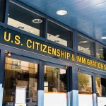 USCIS reduce el tiempo de espera para procesamiento de las solicitudes