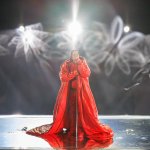 Padre de Rihanna opinó sobre su embarazo