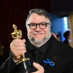 Guillermo del Toro lanzará su versión de Frankenstein