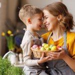 ¿Por qué gastamos más en el Día de la Madre que en el del Padre?