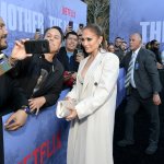 Jennifer Lopez estrena su película The Mother