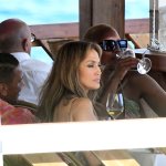 Jennifer Lopez no puede escapar de los reflectores